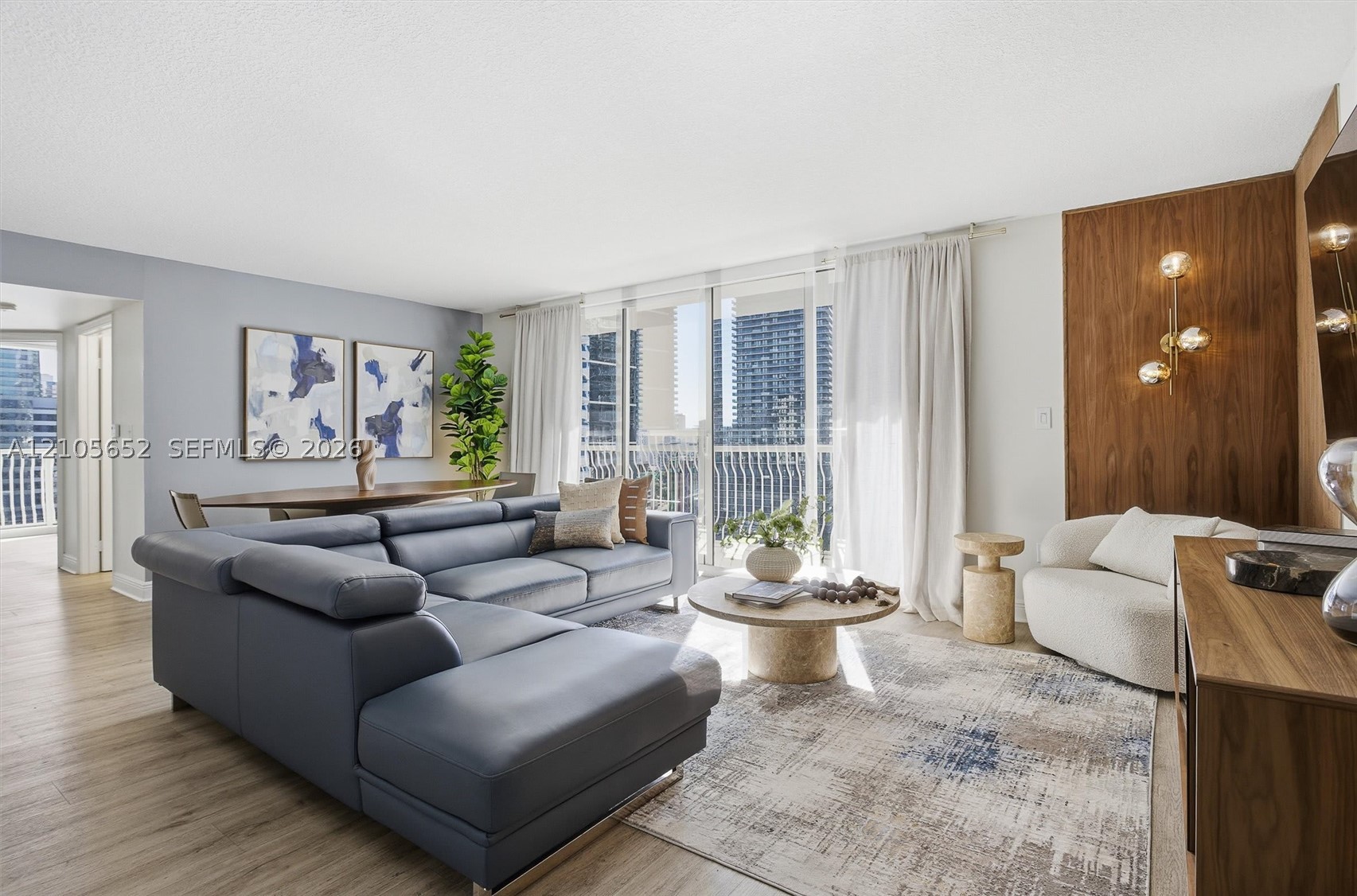 1200 Brickell Bay Dr #1723, Miami FL 33131