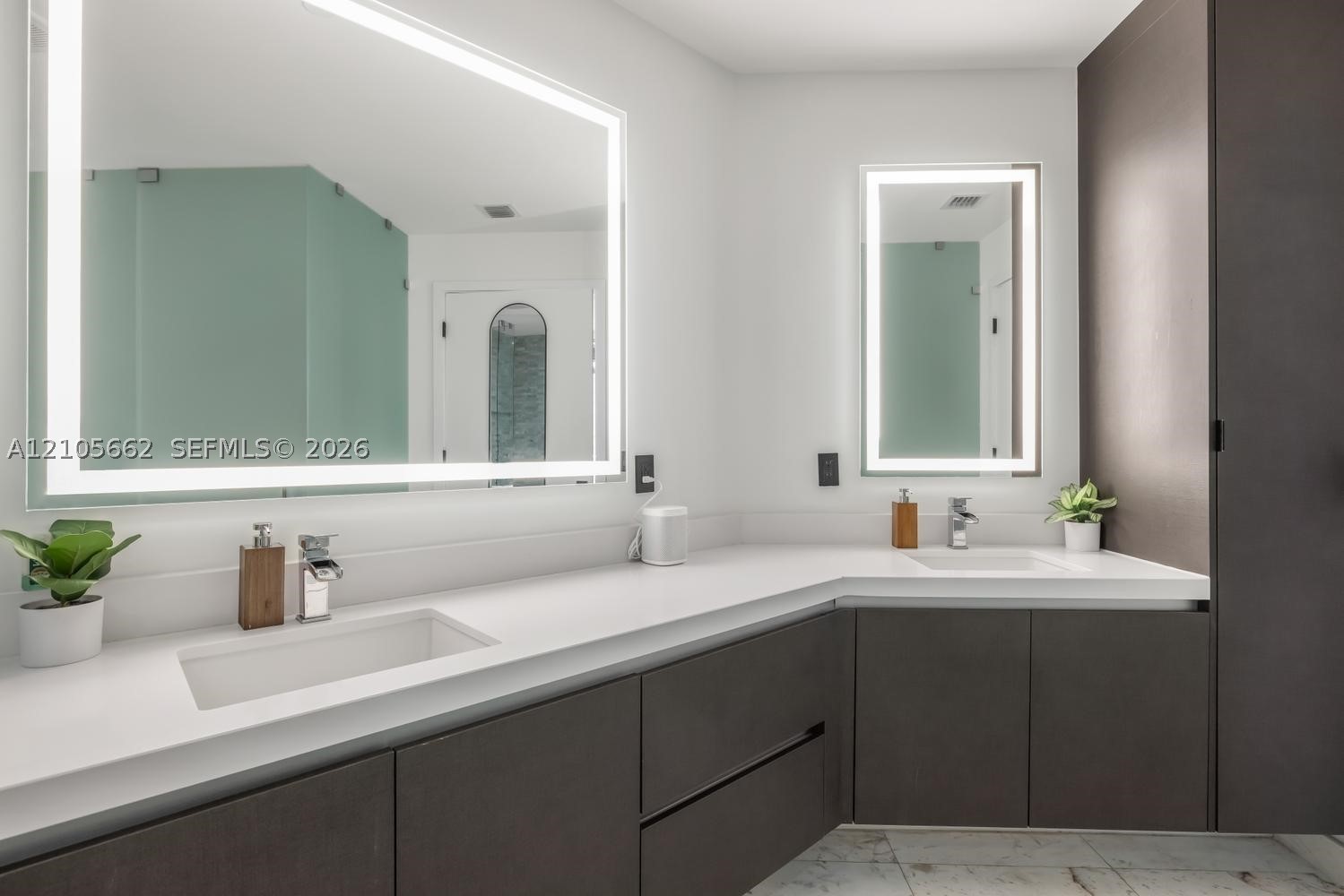 851 NE 1st Ave #3403, Miami FL 33132
