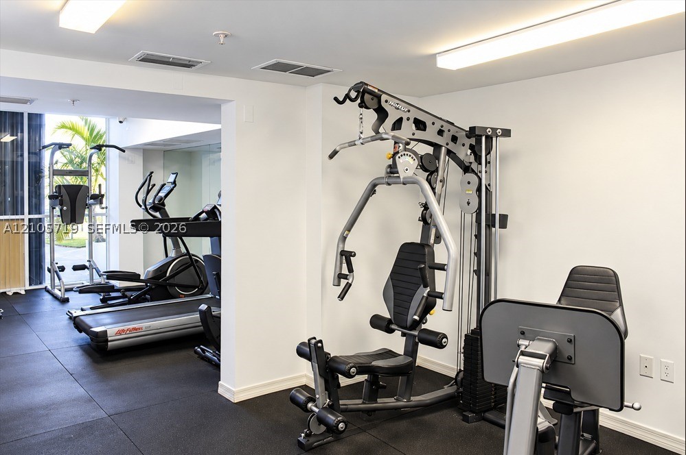 1 Glen Royal Pkwy #1510, Miami FL 33125