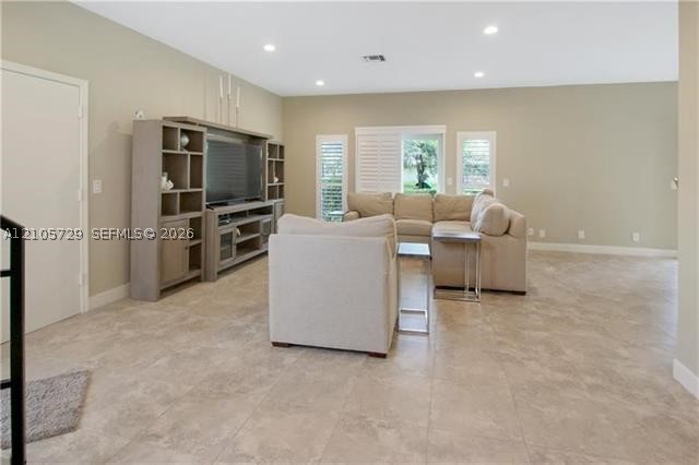 11255 Lakeview Dr #23-G, Coral Springs FL 33071