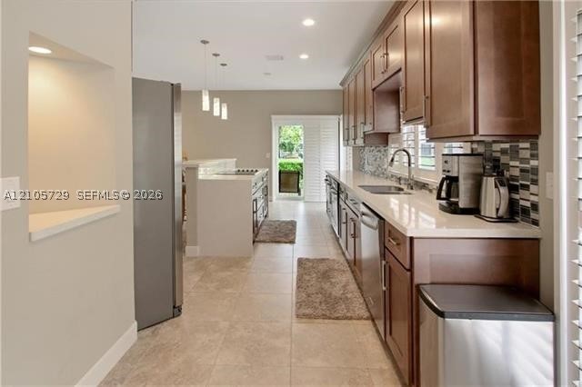 11255 Lakeview Dr #23-G, Coral Springs FL 33071