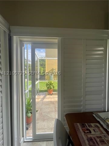11255 Lakeview Dr #23-G, Coral Springs FL 33071