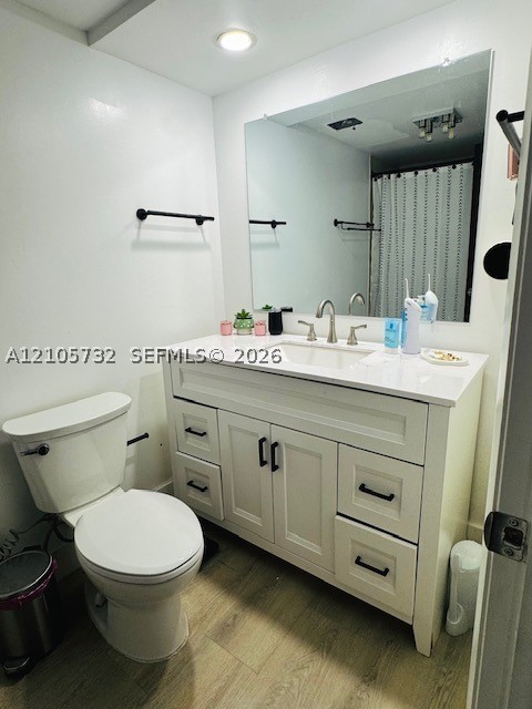 5249 NW 7th St #219, Miami FL 33126