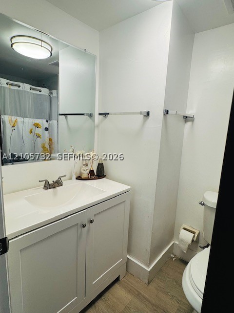 5249 NW 7th St #219, Miami FL 33126