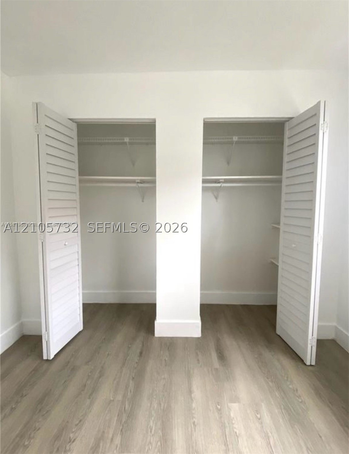 5249 NW 7th St #219, Miami FL 33126