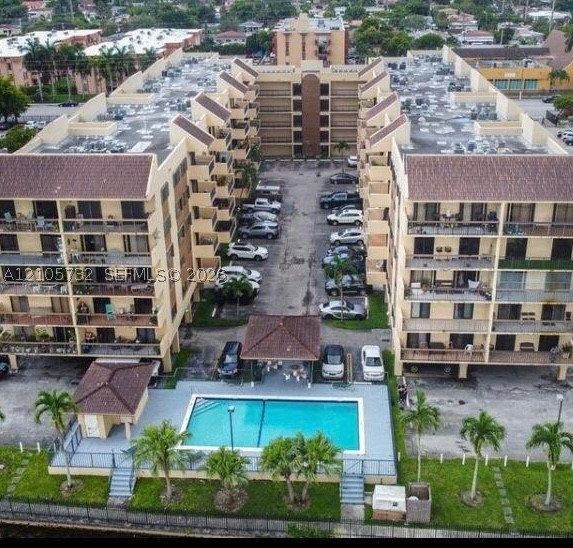 5249 NW 7th St #219, Miami FL 33126
