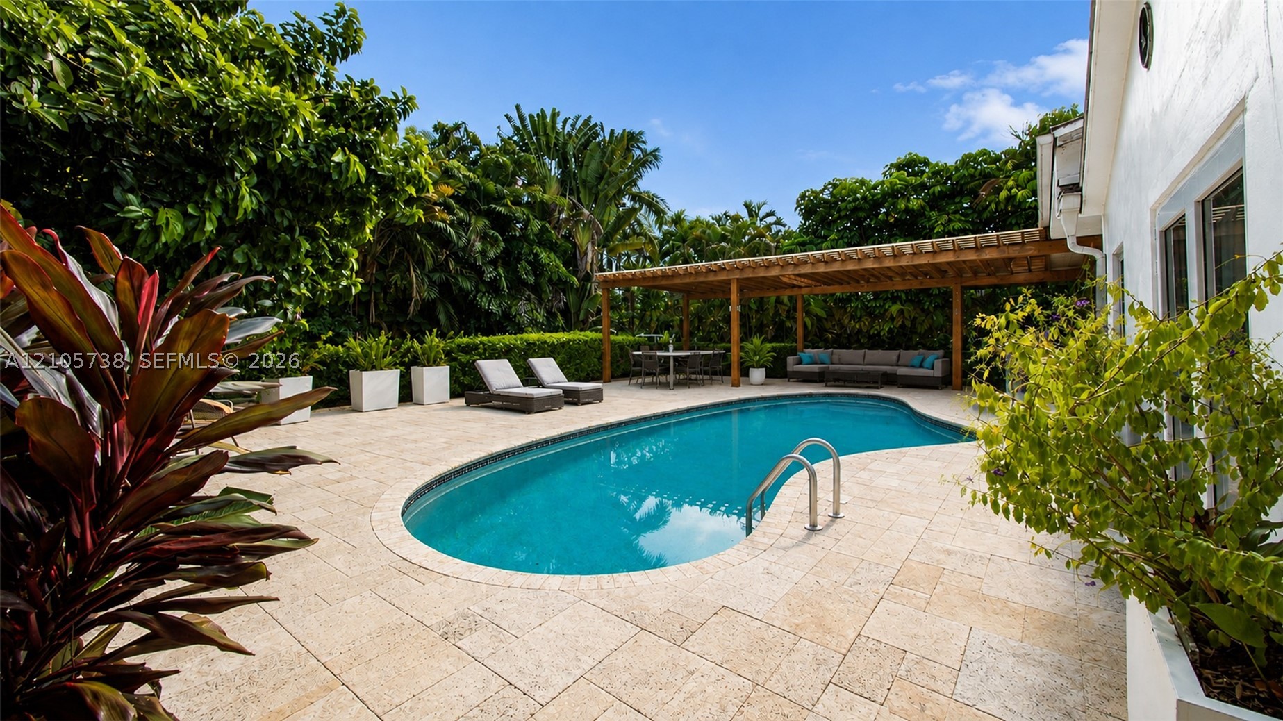 530 Sabal Palm Rd, Miami FL 33137