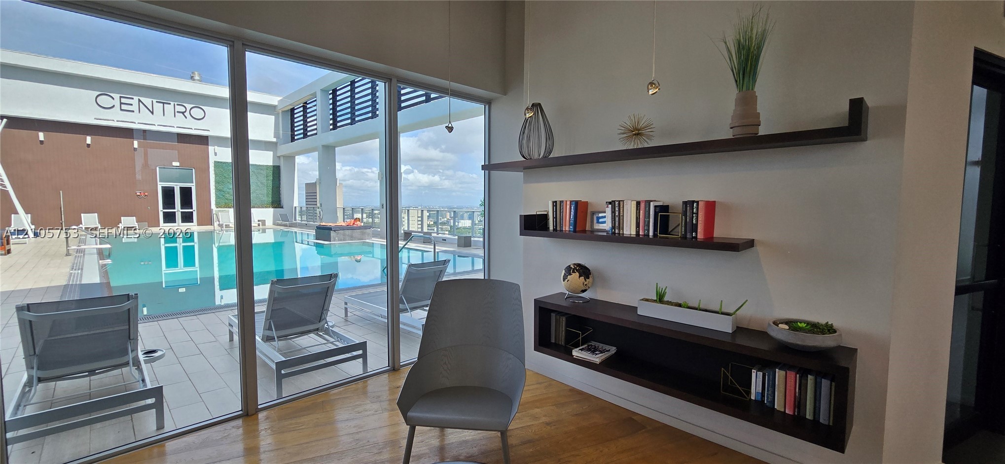 151 SE 1st St #1603, Miami FL 33131