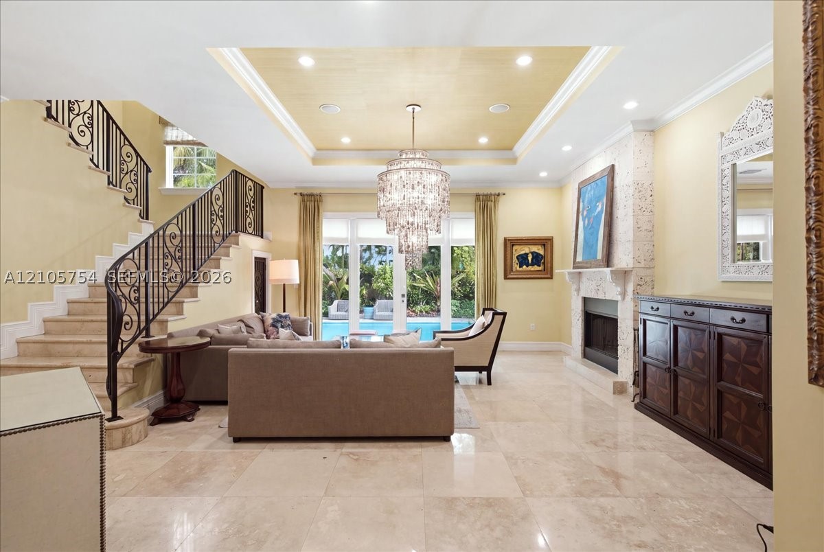 6011 SW 82nd St, South Miami FL 33143