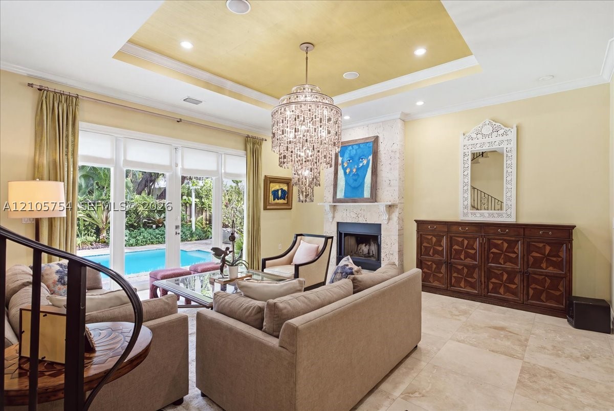 6011 SW 82nd St, South Miami FL 33143