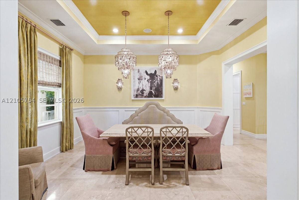 6011 SW 82nd St, South Miami FL 33143