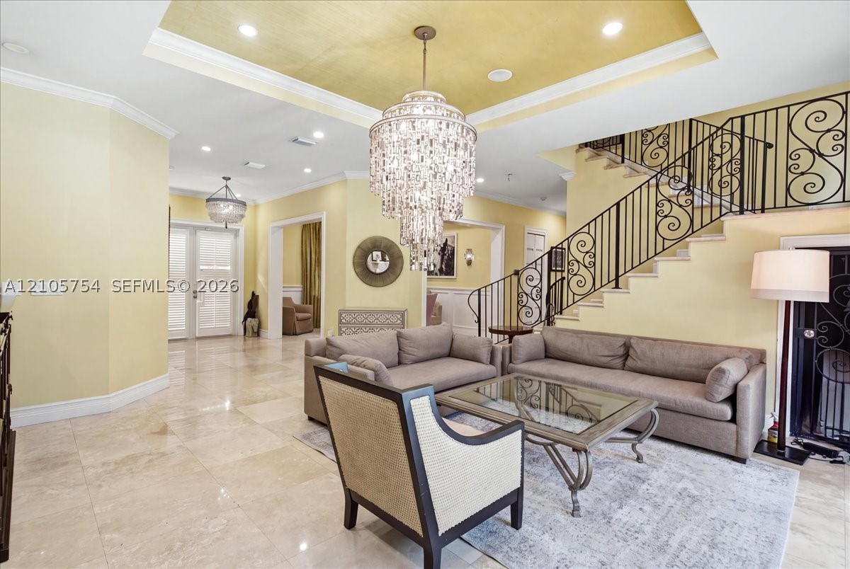 6011 SW 82nd St, South Miami FL 33143