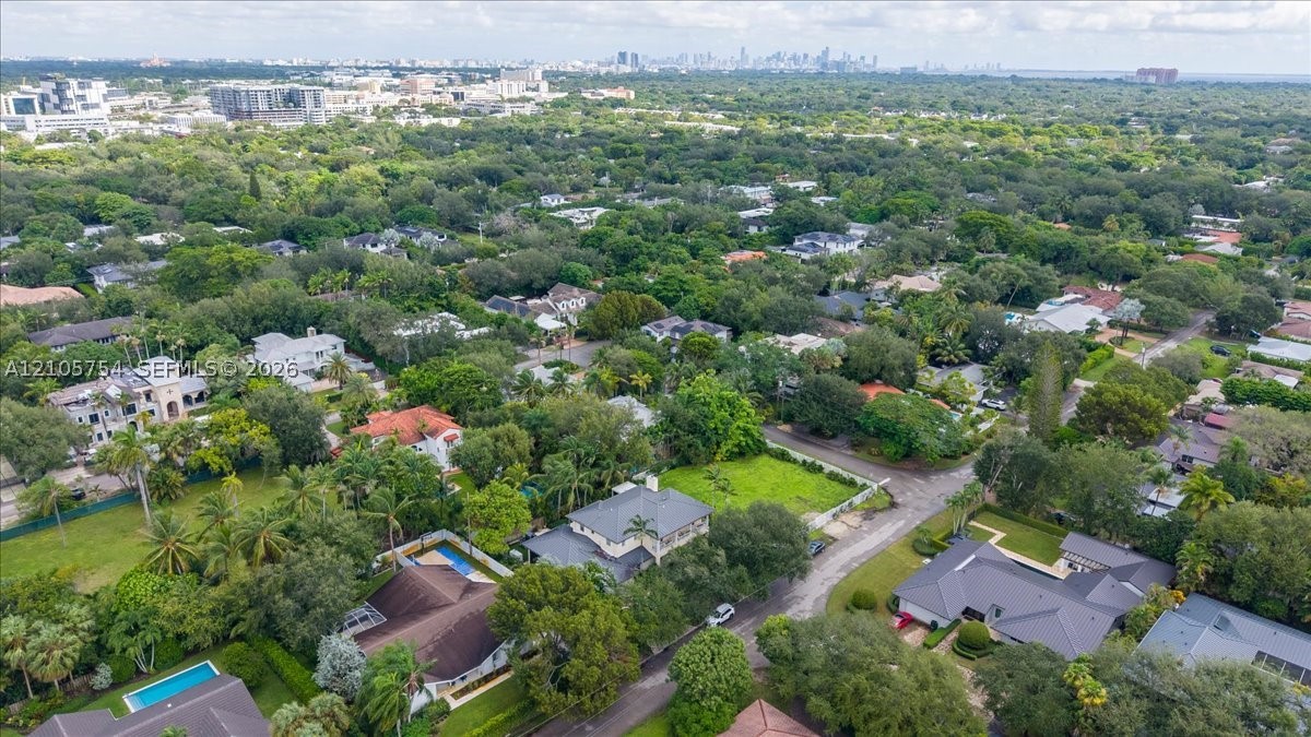 6011 SW 82nd St, South Miami FL 33143