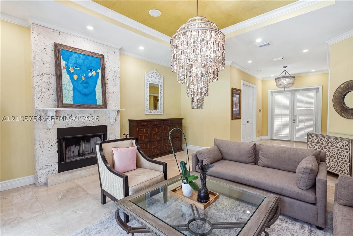 6011 SW 82nd St, South Miami FL 33143