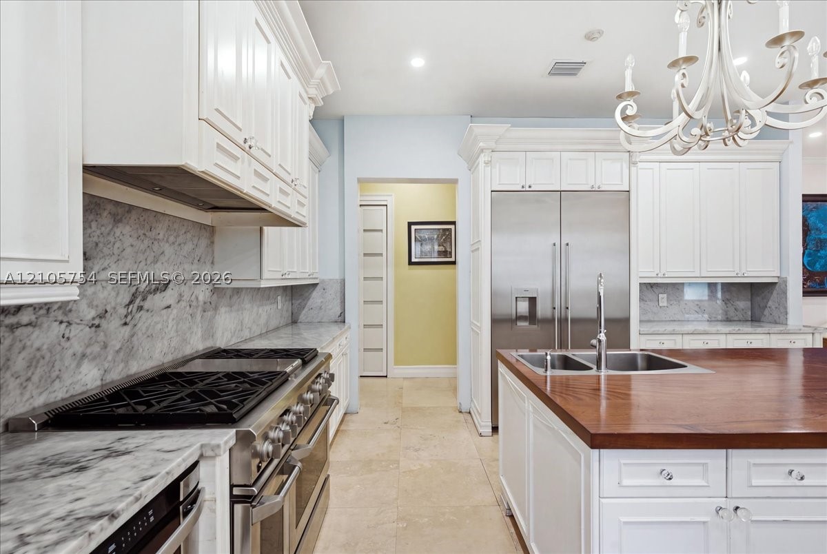 6011 SW 82nd St, South Miami FL 33143