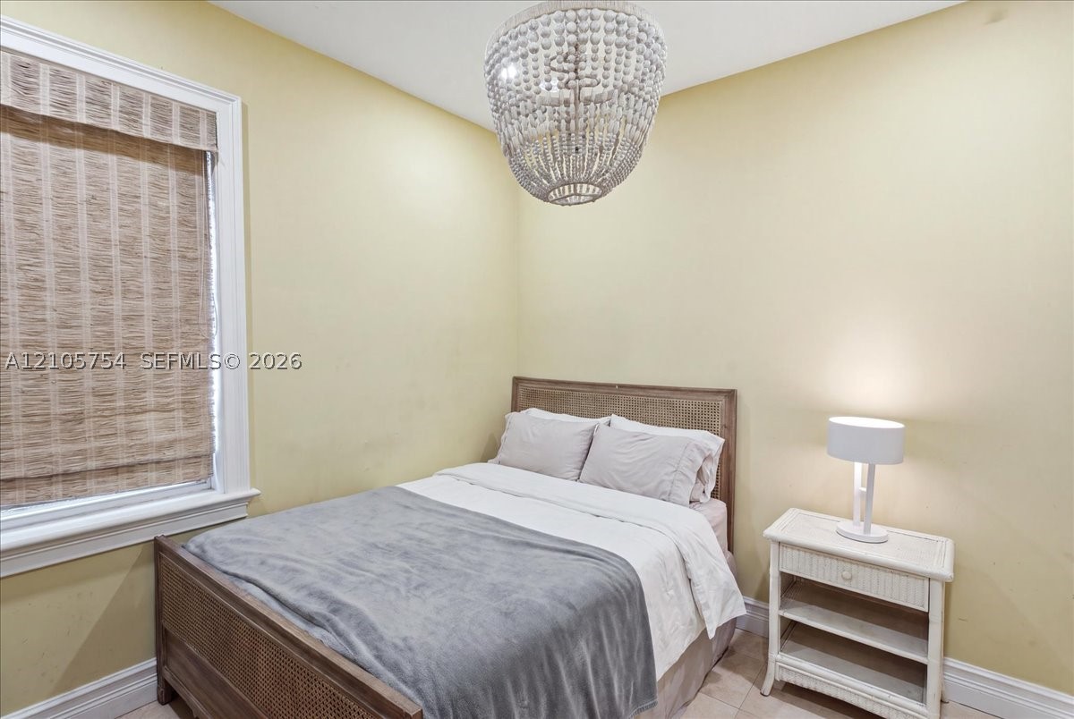 6011 SW 82nd St, South Miami FL 33143