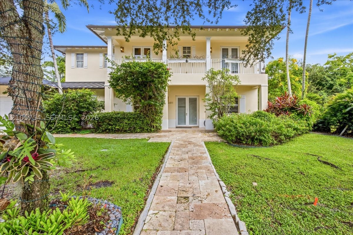 6011 SW 82nd St, South Miami FL 33143