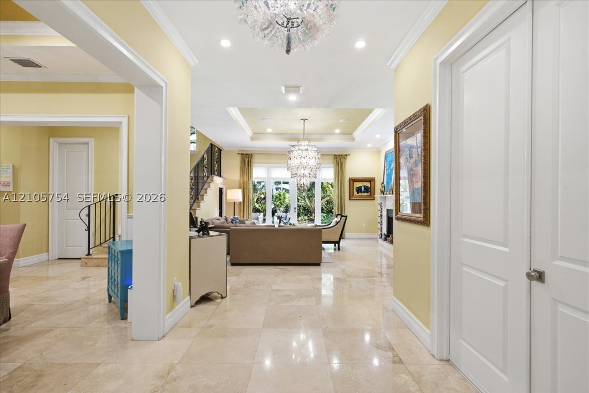 6011 SW 82nd St, South Miami FL 33143