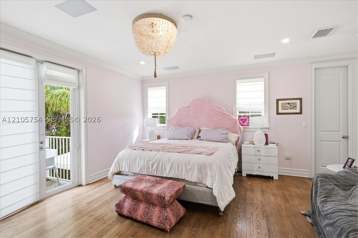 6011 SW 82nd St, South Miami FL 33143