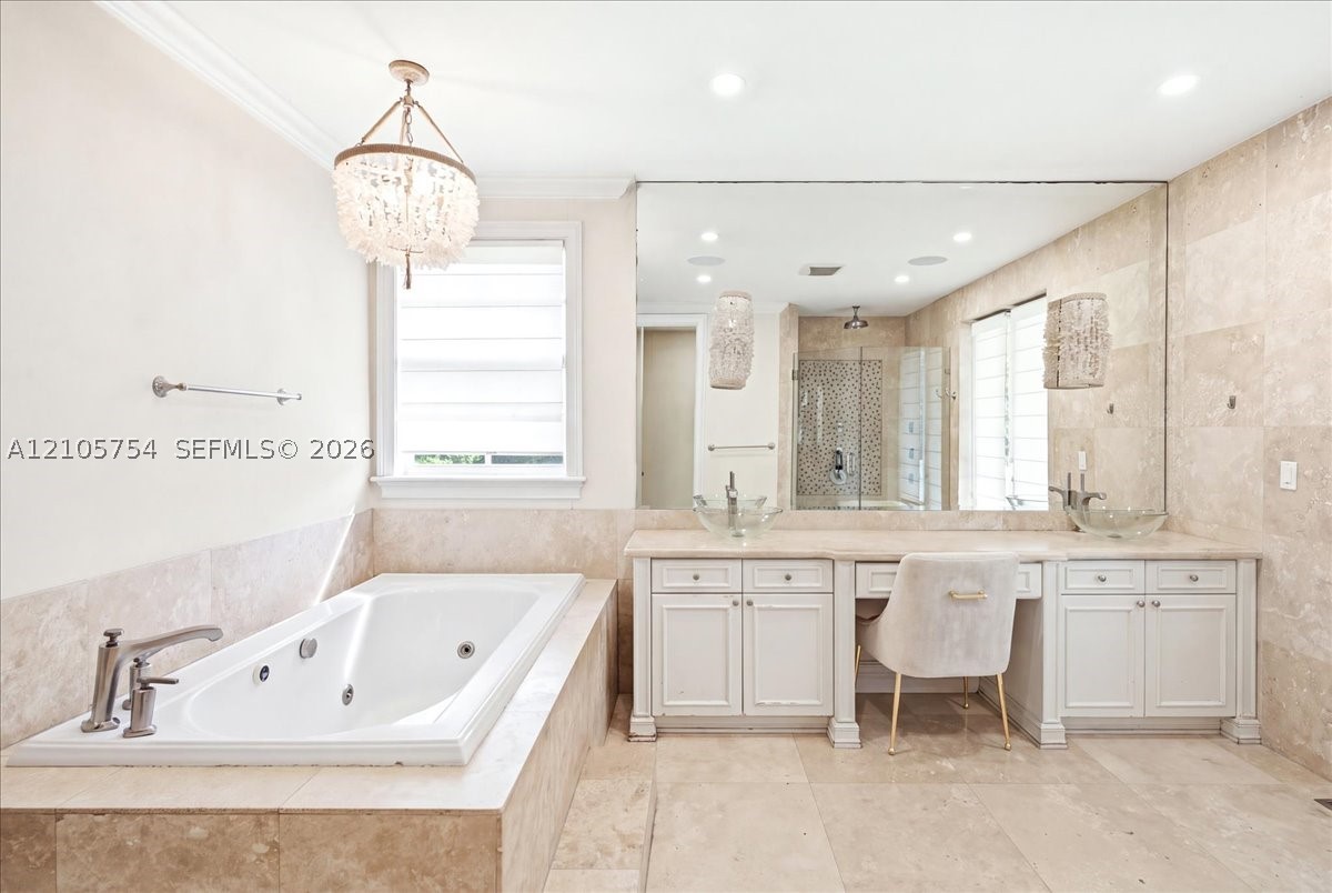 6011 SW 82nd St, South Miami FL 33143