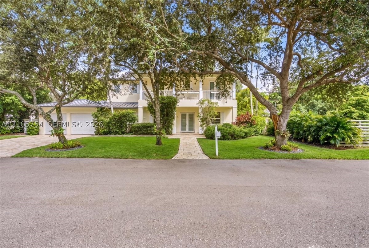 6011 SW 82nd St, South Miami FL 33143