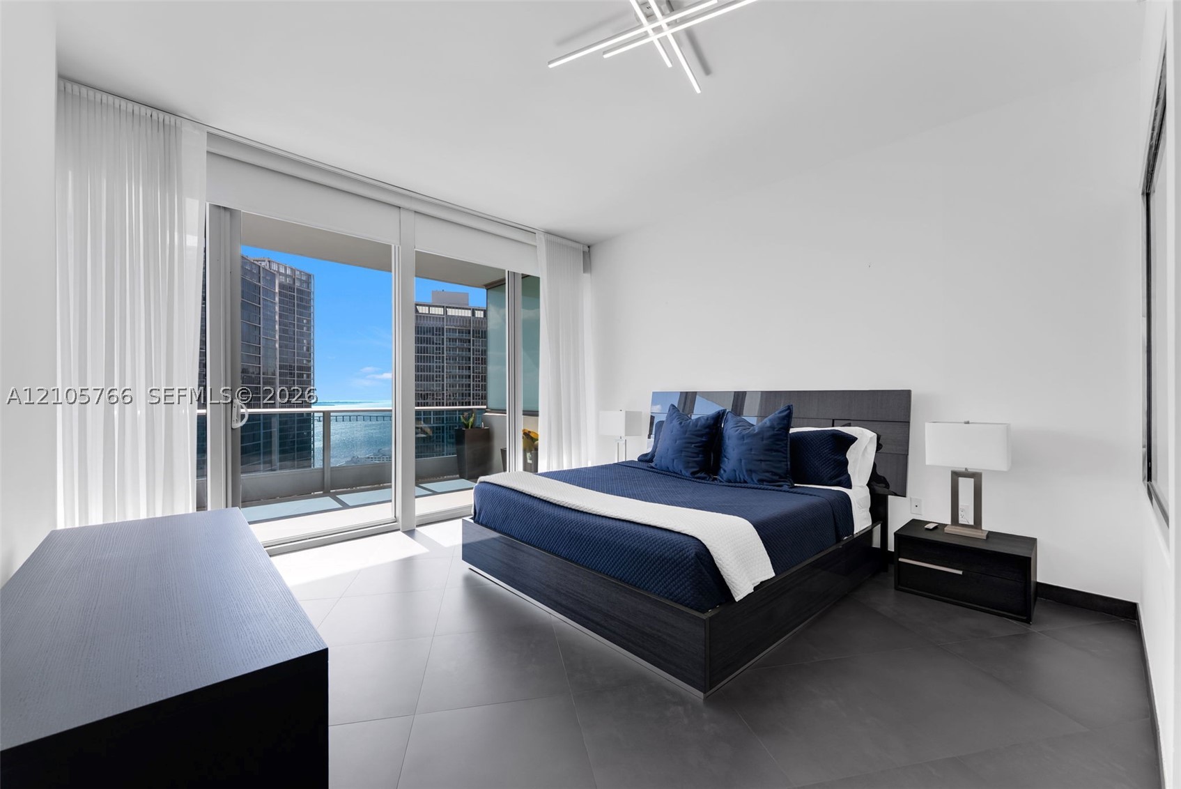 200 Biscayne Boulevard Way #4408, Miami FL 33131