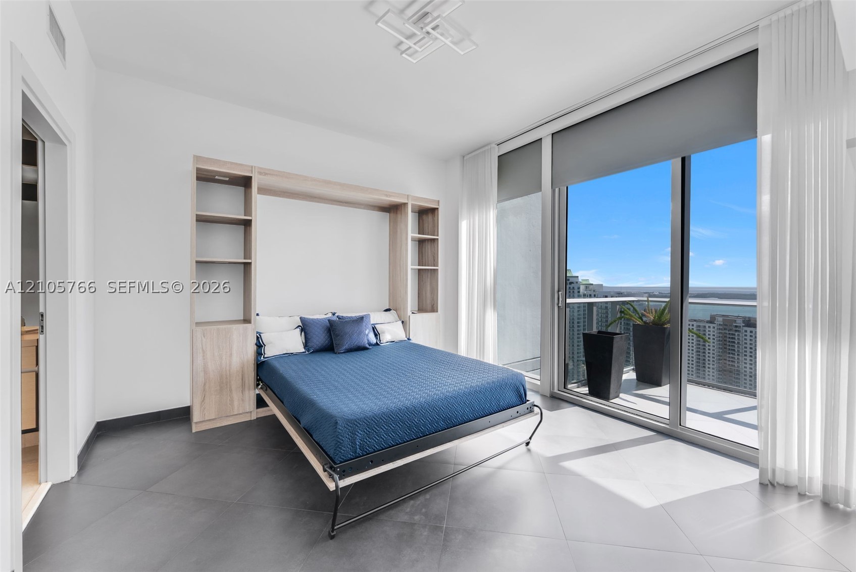 200 Biscayne Boulevard Way #4408, Miami FL 33131
