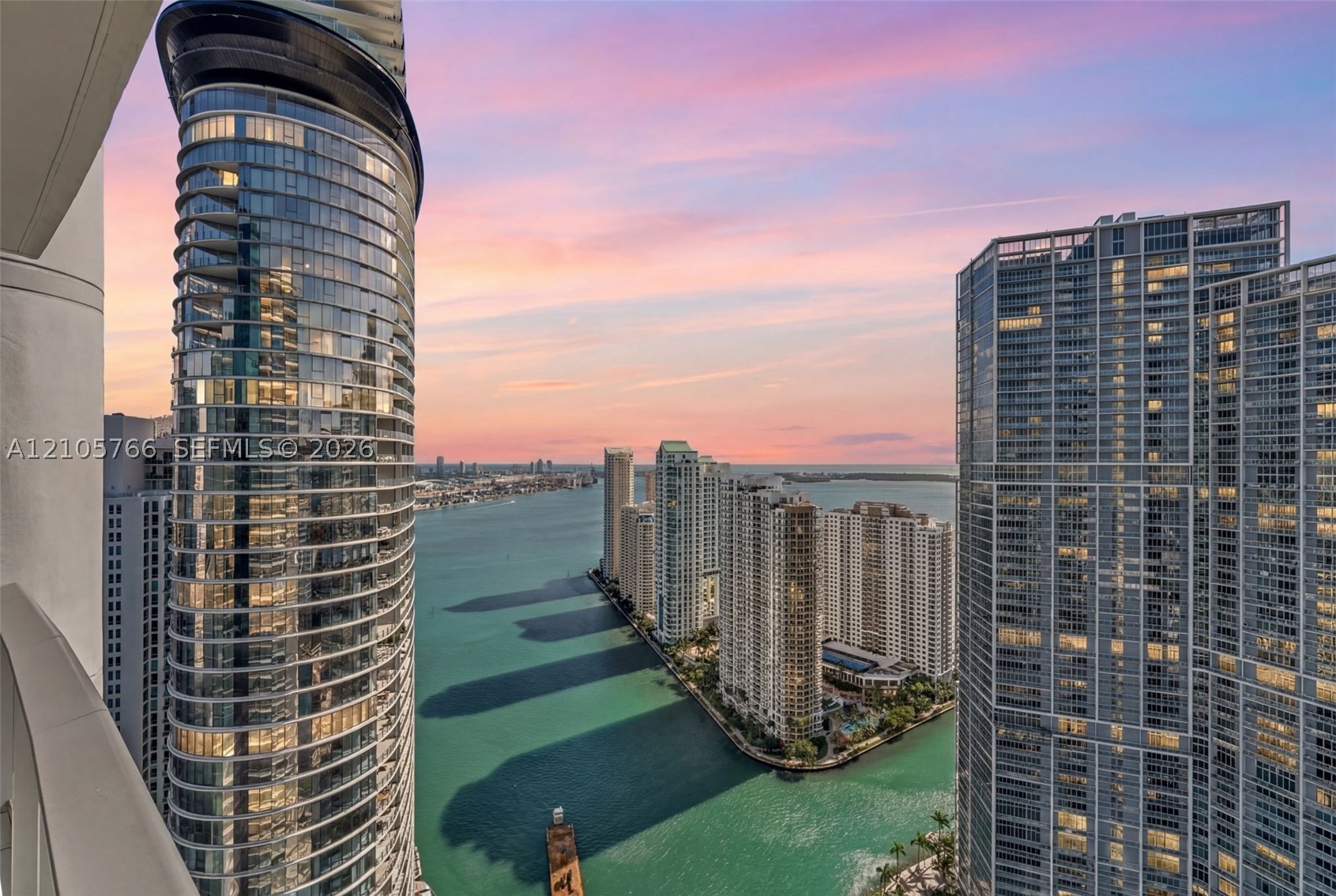 200 Biscayne Boulevard Way #4408, Miami FL 33131