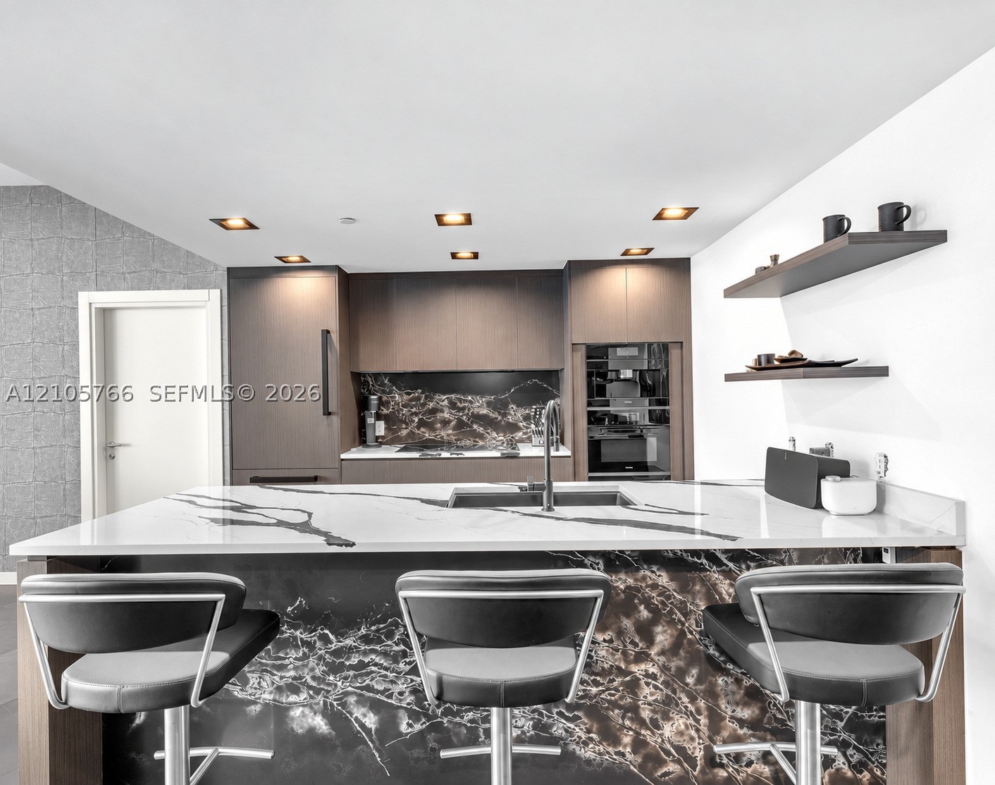 200 Biscayne Boulevard Way #4408, Miami FL 33131