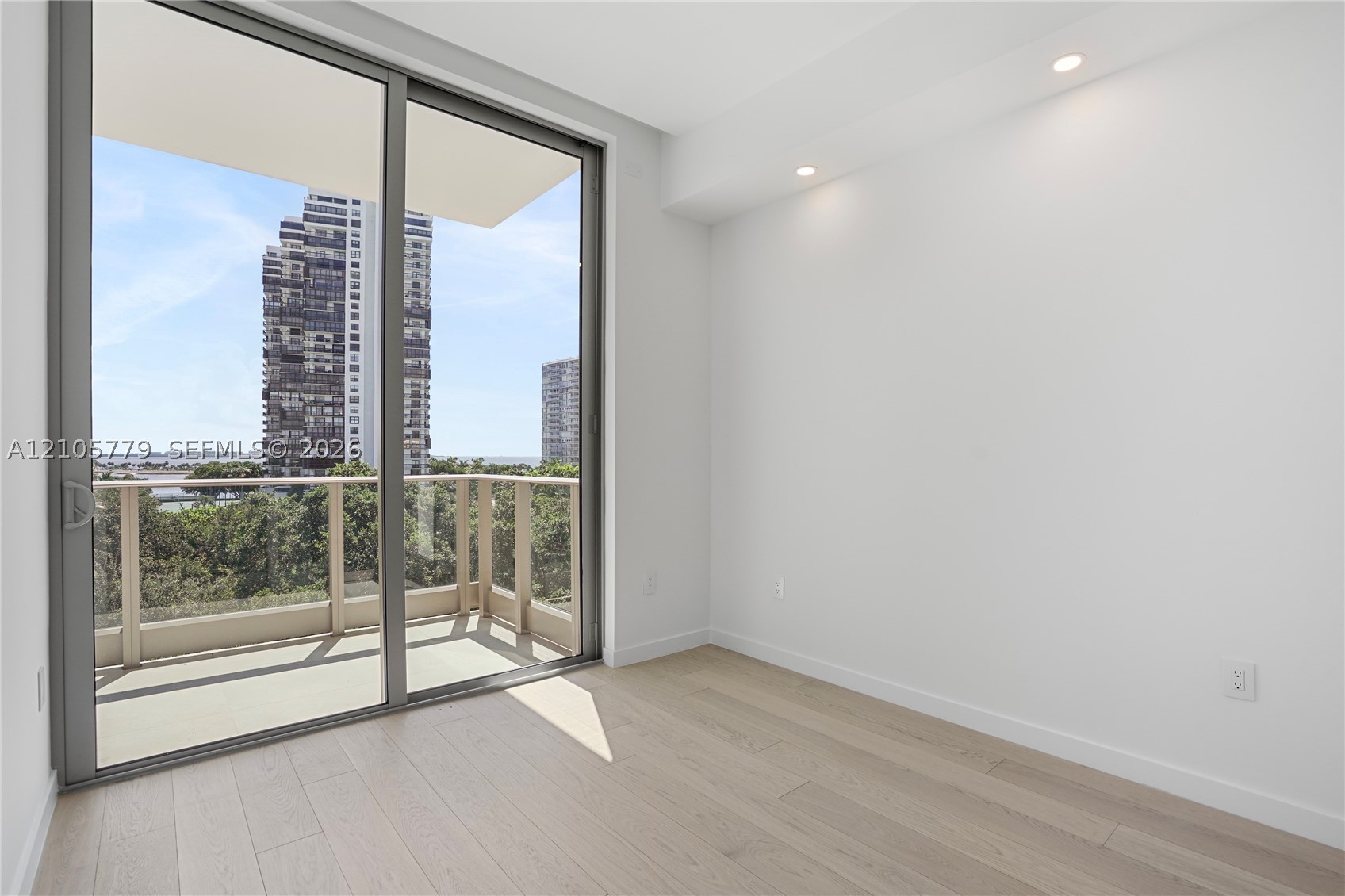 2200 Brickell Ave #PH02, Miami FL 33129