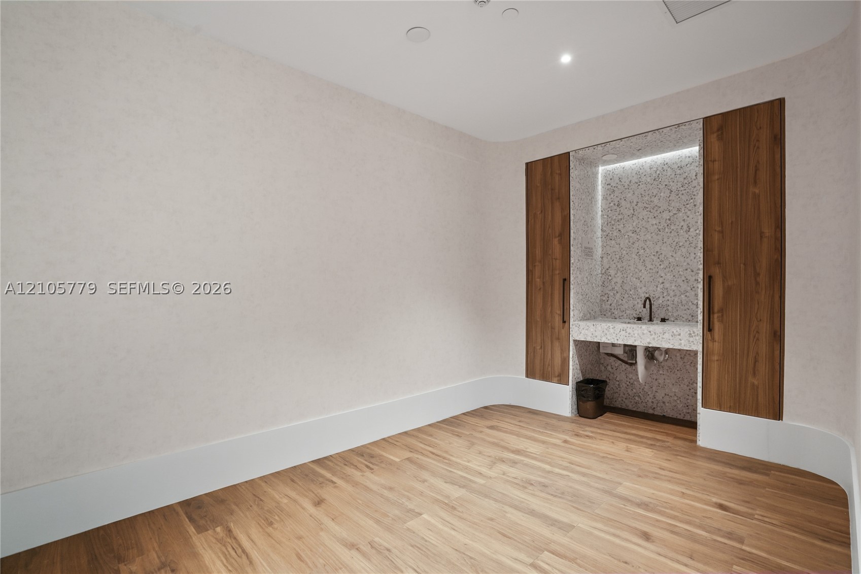 2200 Brickell Ave #PH02, Miami FL 33129