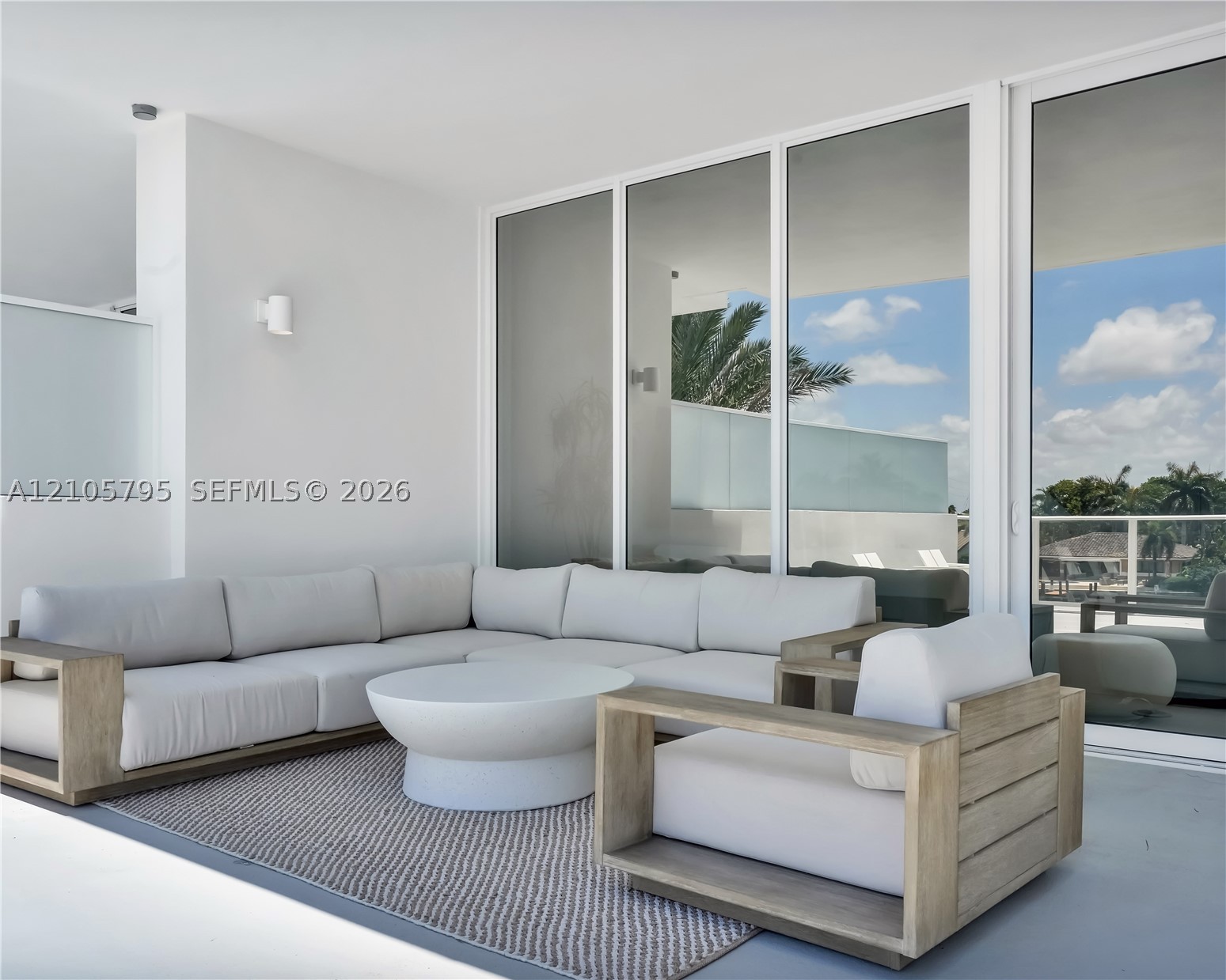 407 N Riverside Dr #202, Pompano Beach FL 33062