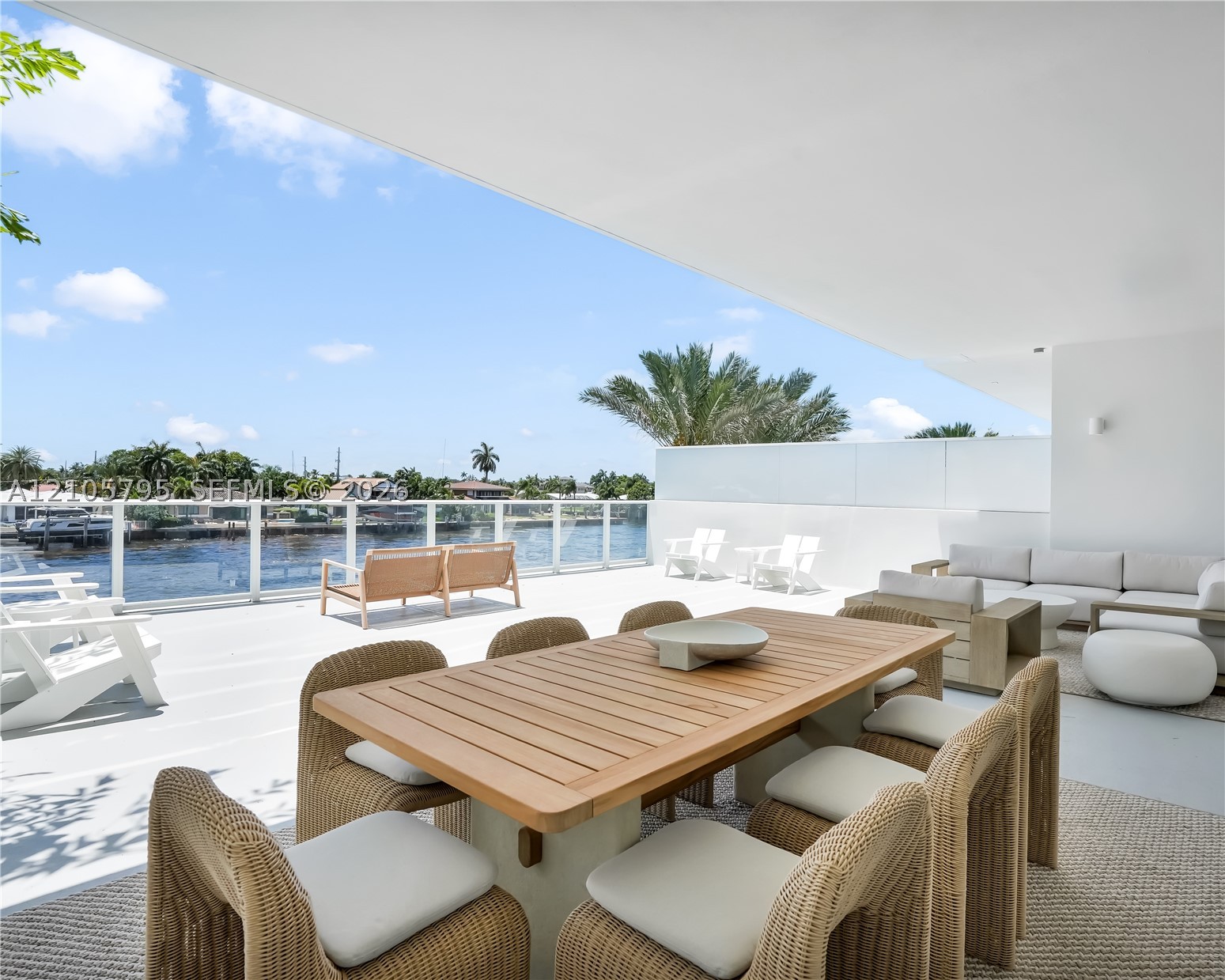 407 N Riverside Dr #202, Pompano Beach FL 33062