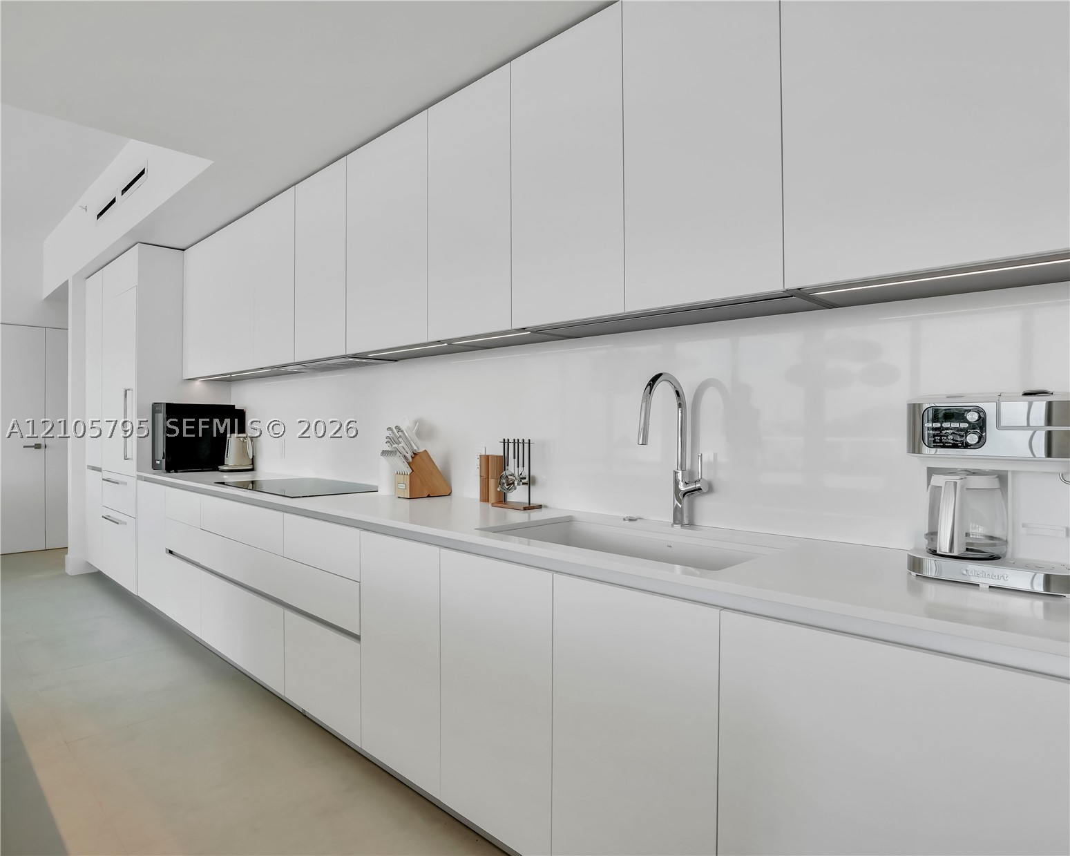 407 N Riverside Dr #202, Pompano Beach FL 33062