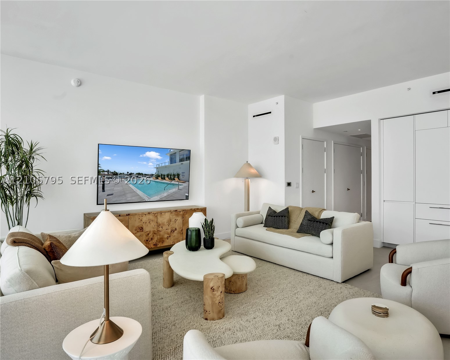 407 N Riverside Dr #202, Pompano Beach FL 33062