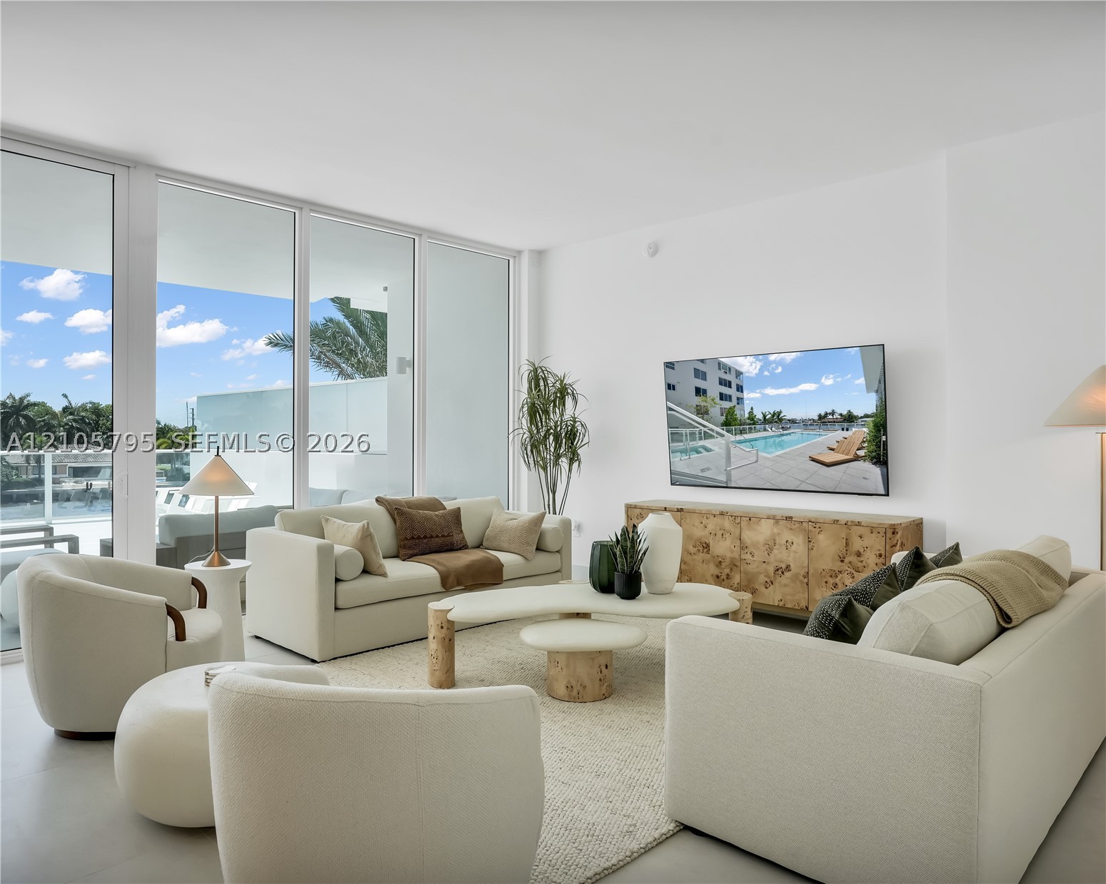 407 N Riverside Dr #202, Pompano Beach FL 33062