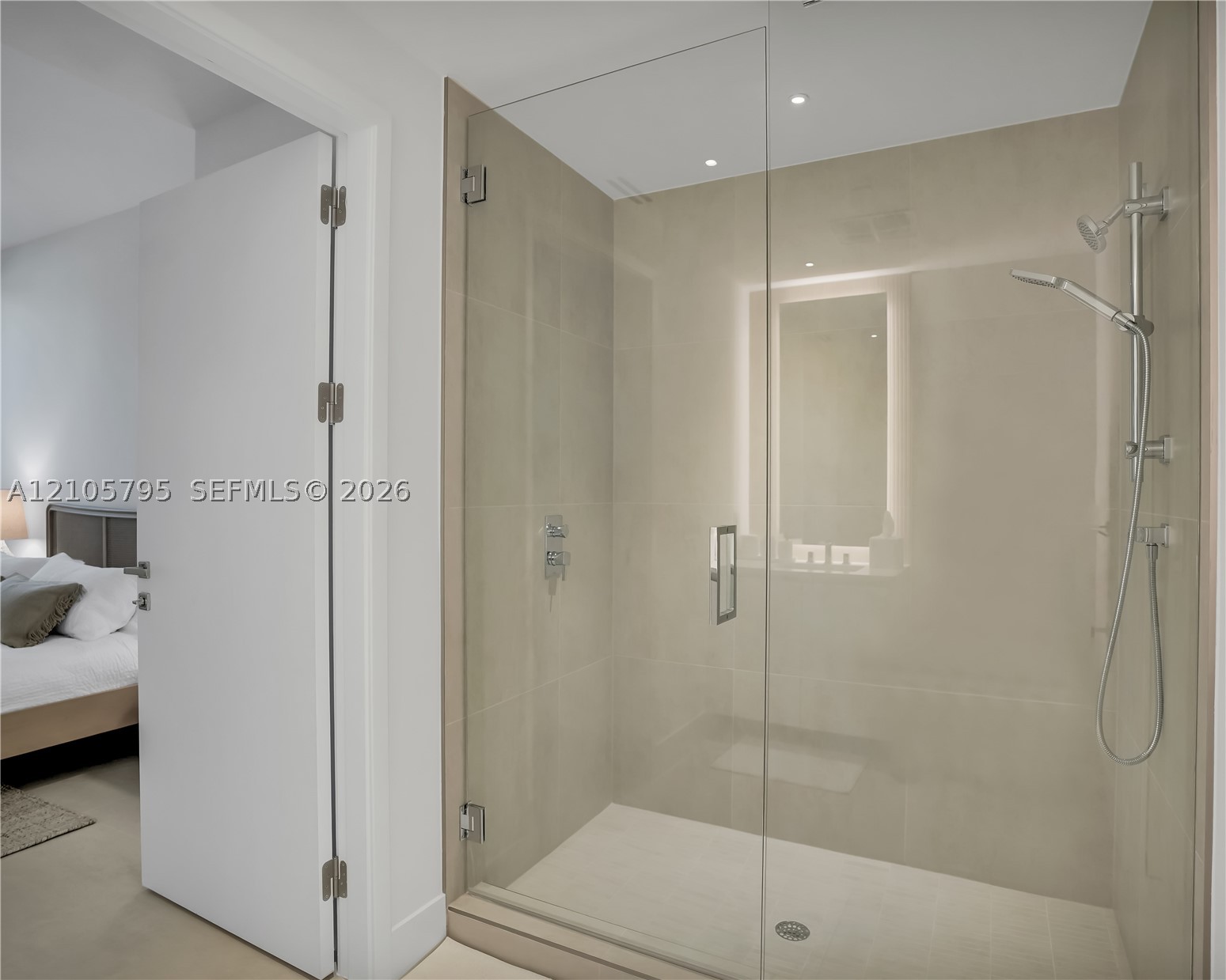 407 N Riverside Dr #202, Pompano Beach FL 33062