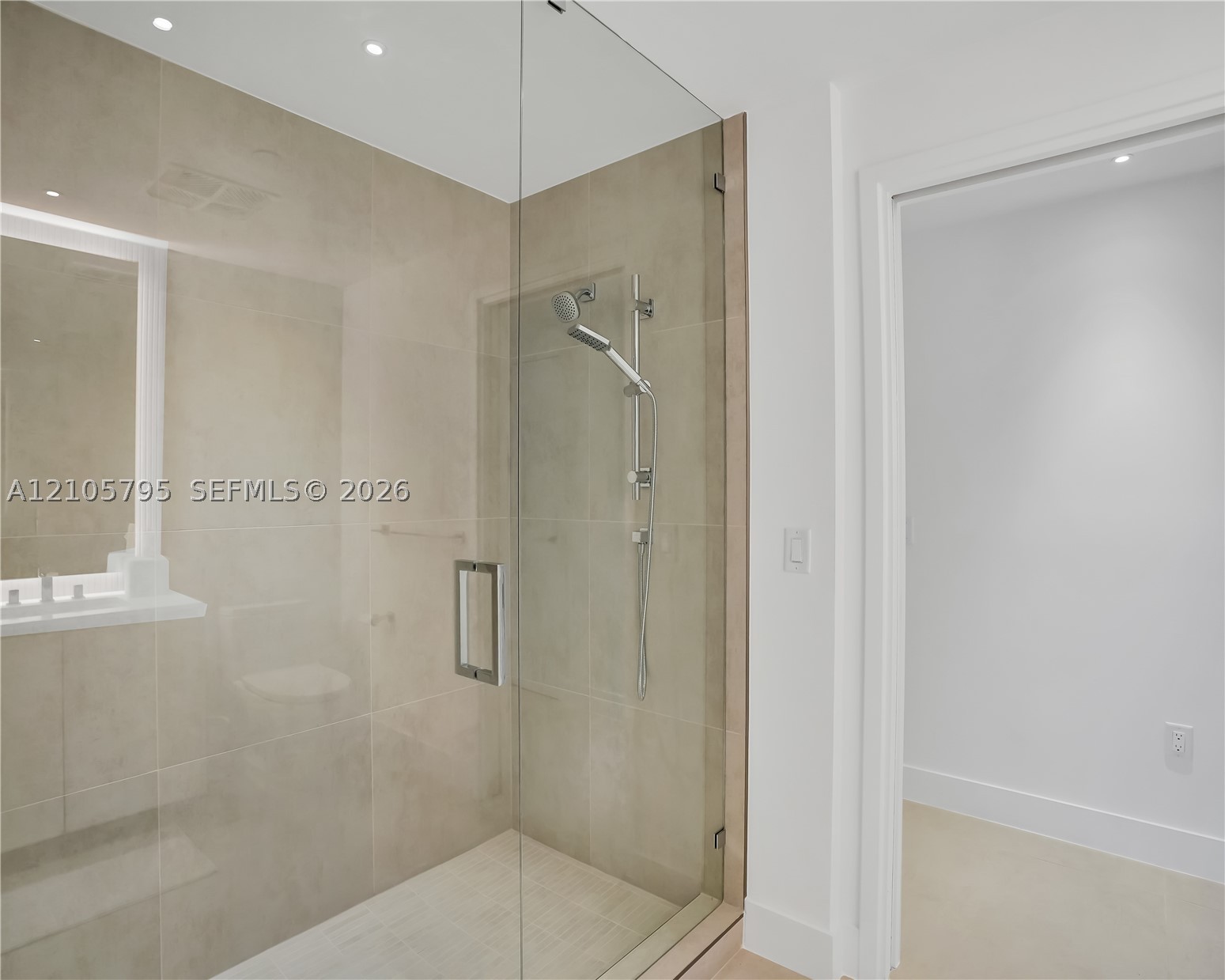 407 N Riverside Dr #202, Pompano Beach FL 33062