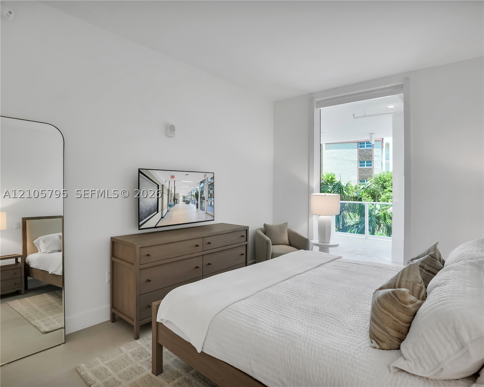 407 N Riverside Dr #202, Pompano Beach FL 33062