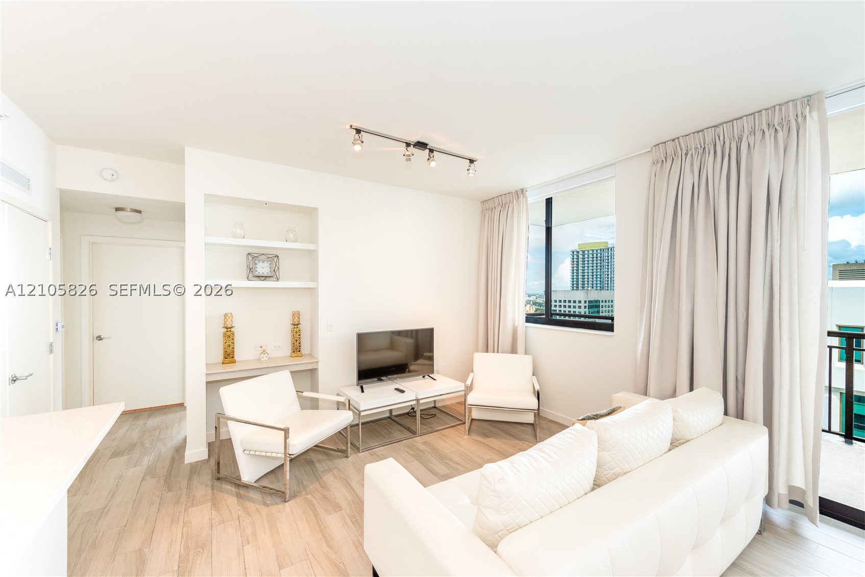 999 SW 1st Ave #3114, Miami FL 33130