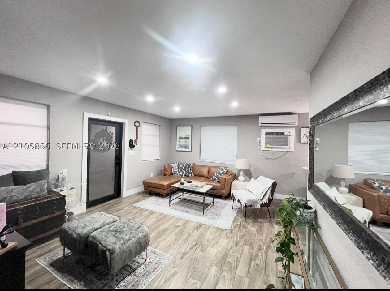 11241 SW 7th Ter, Sweetwater FL 33174