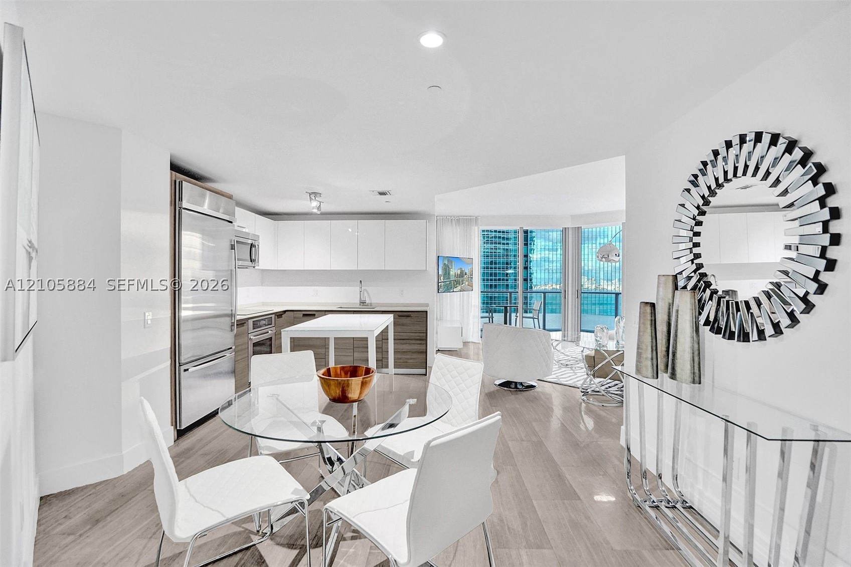 1300 Brickell Bay Dr #2702, Miami FL 33131