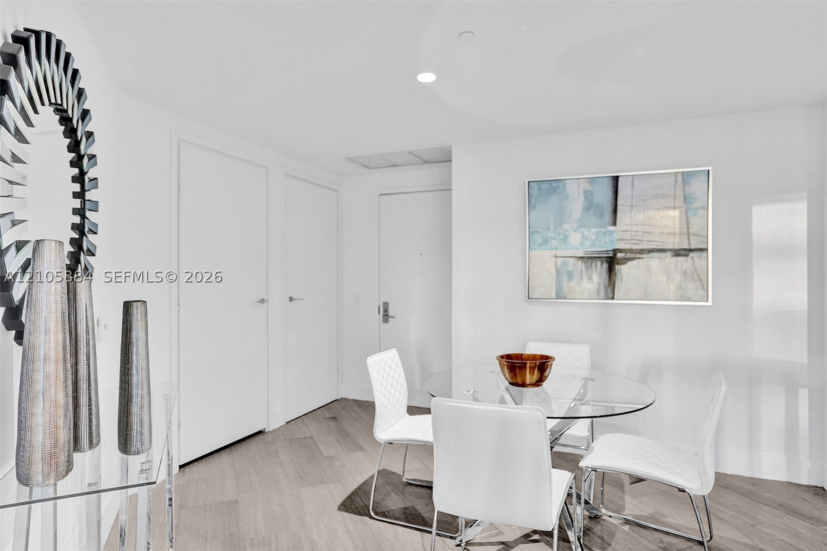 1300 Brickell Bay Dr #2702, Miami FL 33131