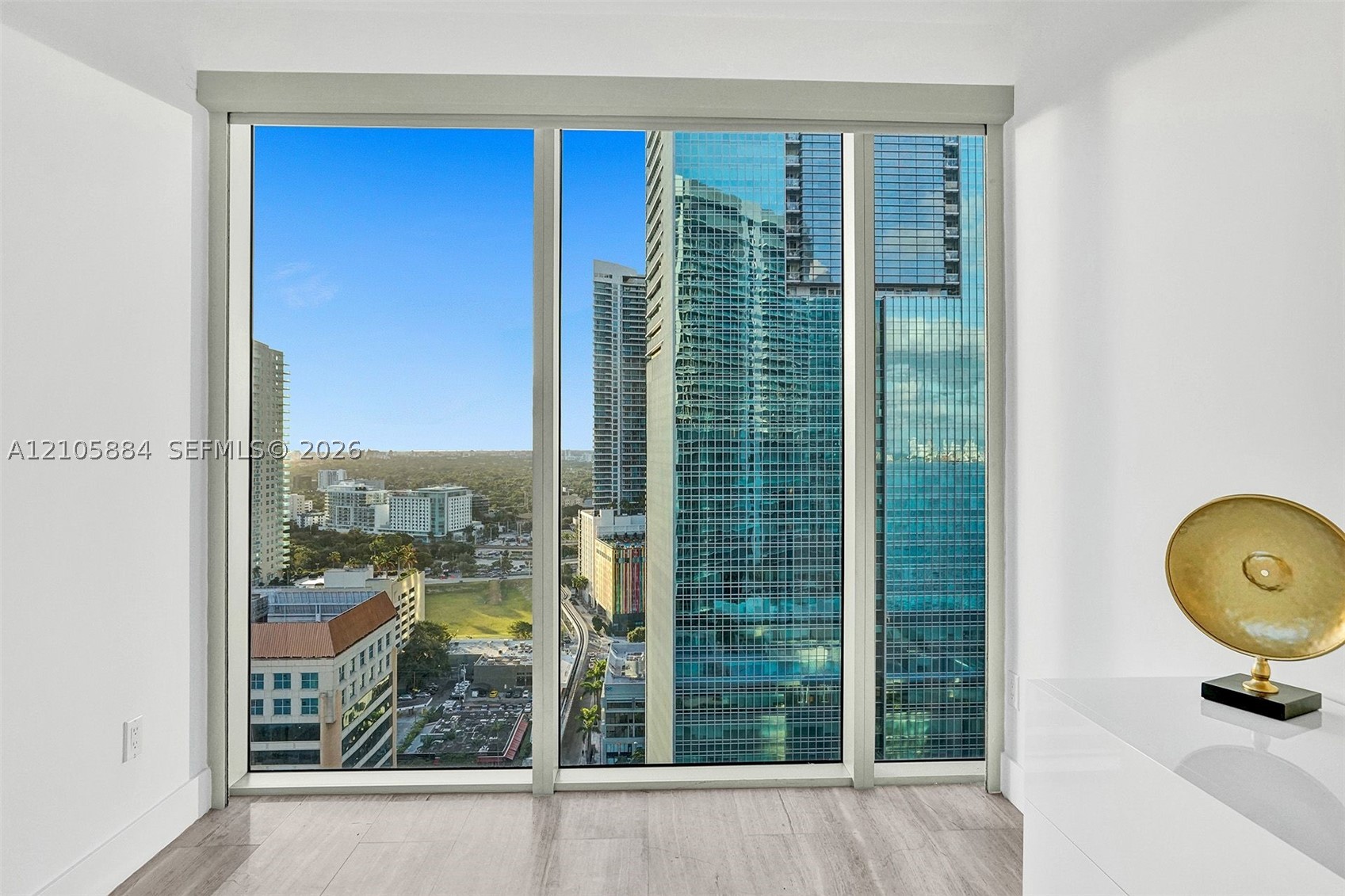 1300 Brickell Bay Dr #2702, Miami FL 33131