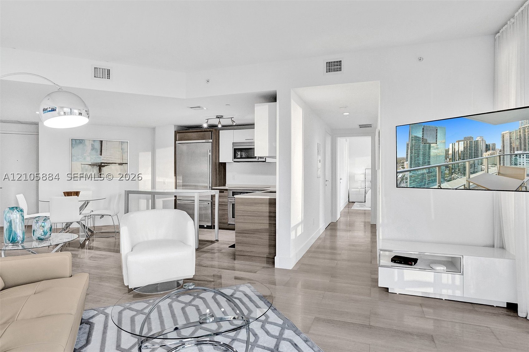 1300 Brickell Bay Dr #2702, Miami FL 33131
