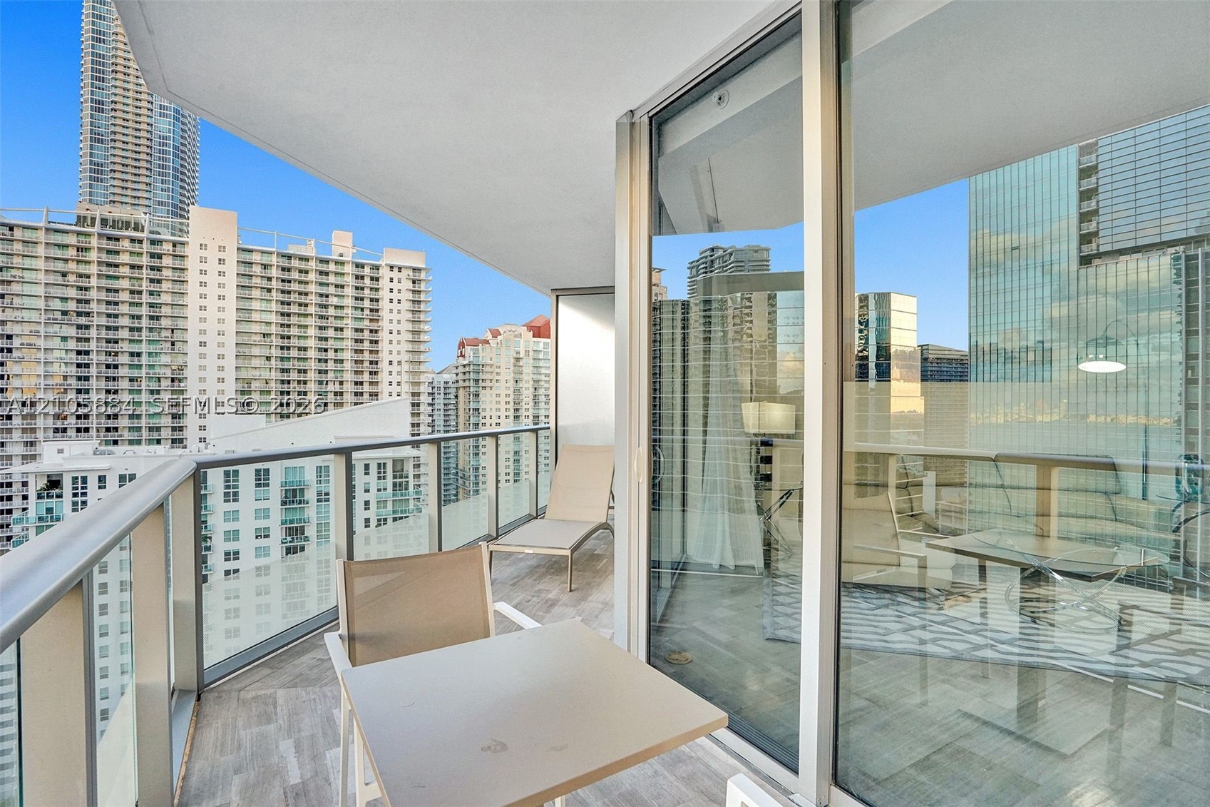 1300 Brickell Bay Dr #2702, Miami FL 33131