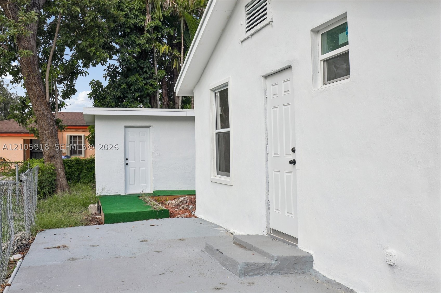 1063 NW 55th Ter, Miami FL 33127
