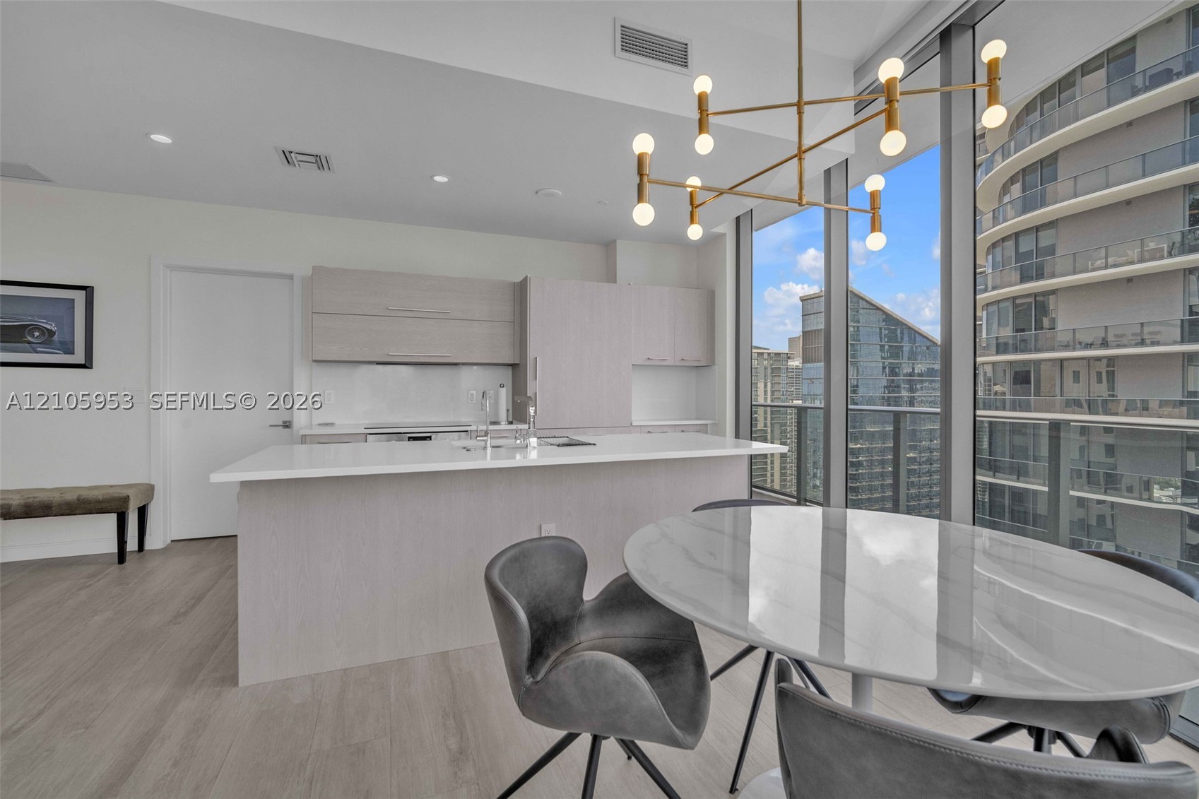 55 SW 9th St #4403, Miami FL 33130