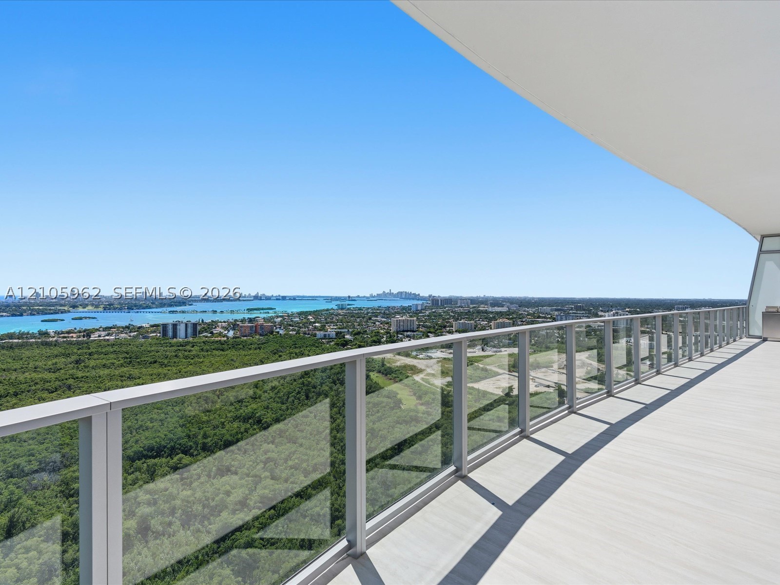 2411 Laguna Cir #3101, North Miami FL 33181
