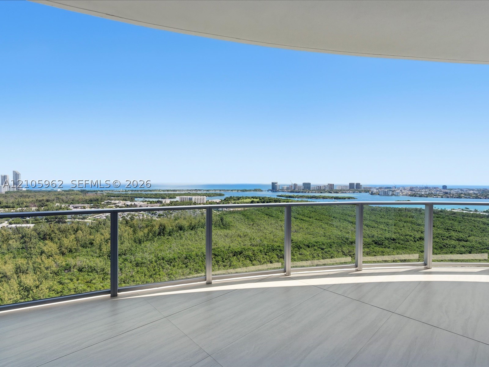 2411 Laguna Cir #3101, North Miami FL 33181